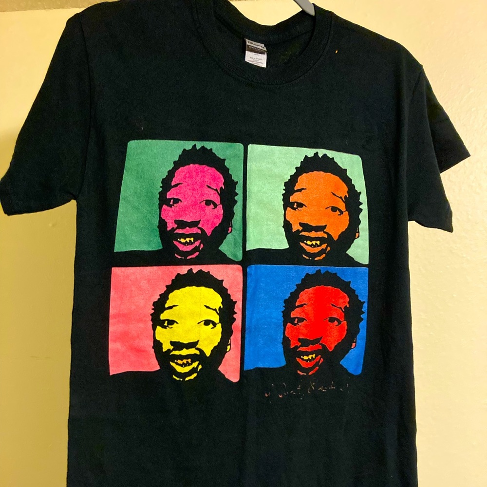 Small Andy Warhol style gildan t-shirt